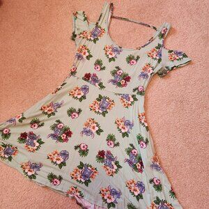 Disney's Lilo & Stitch casual floral dress with pockets and cut-out sleeves